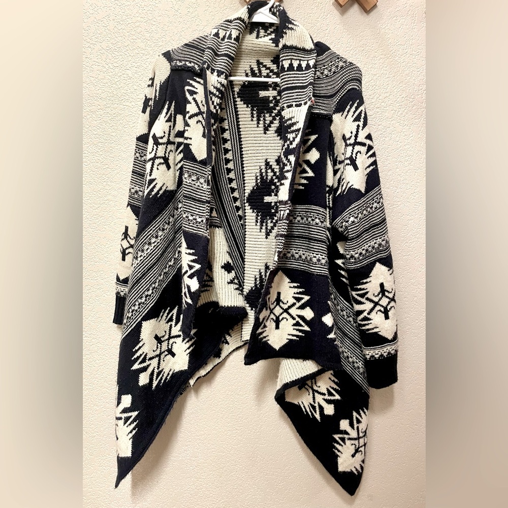 Navy and Cream Blanket Style Southwestern Print Cardigan with Waterfall Hem